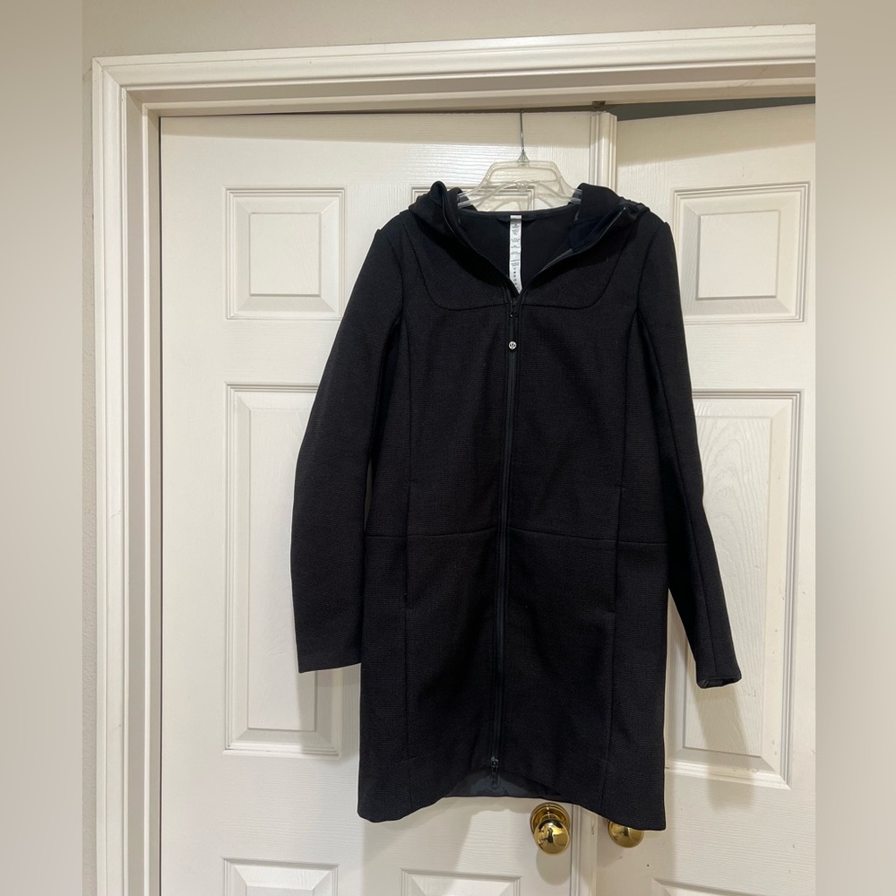 LULULEMON CITY SOFTSHELL TWEED COAT; SIZE 10
